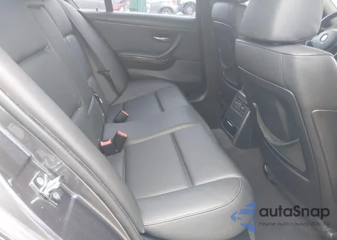 2006 BMW 325I z USA, uszkodzony, nr VIN WBAVB13516KR64646